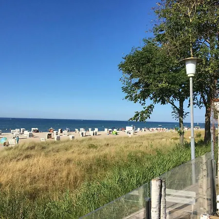 Strandnahe Ferienwohnung 4 *